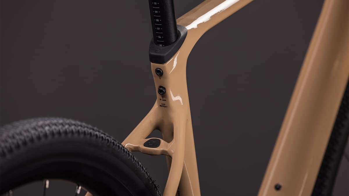 CUBE Nuroad Race cappuccino black Detailaufnahme 2026