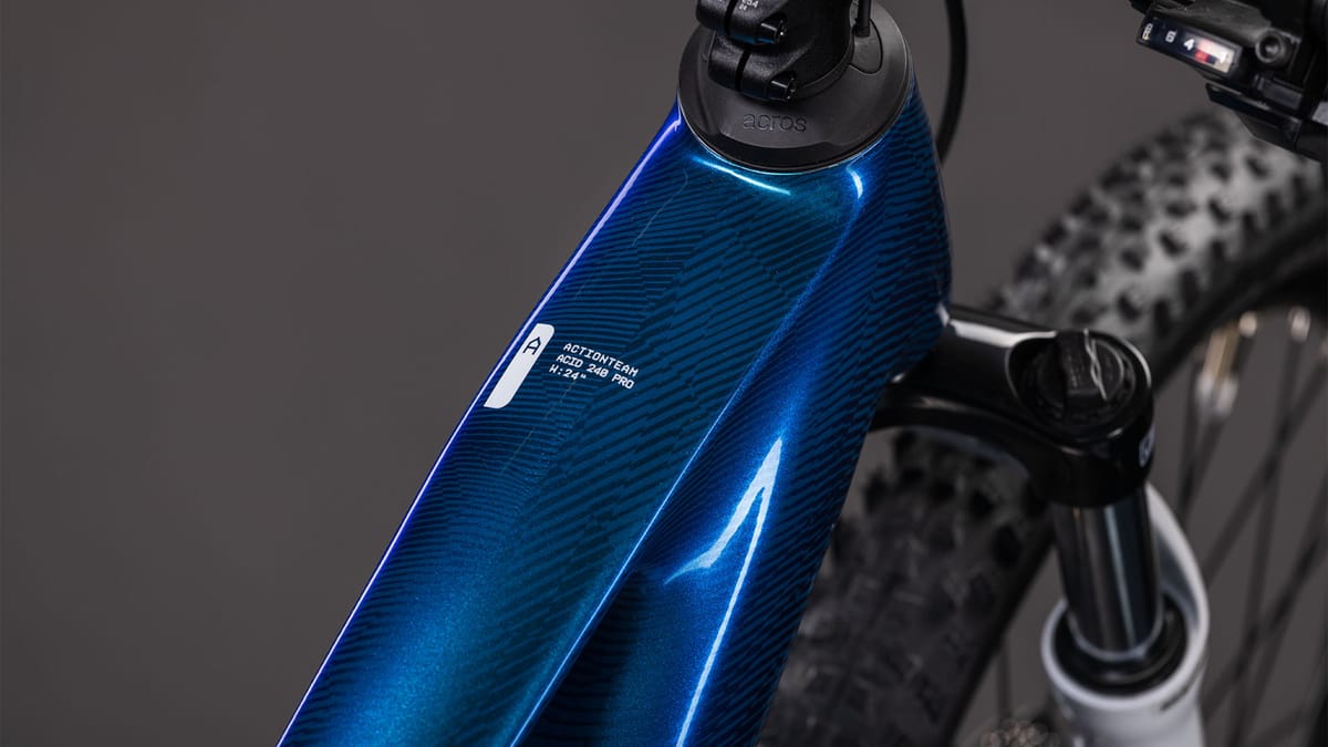CUBE Acid 240 Hybrid Rookie Pro 400X Seitenansicht